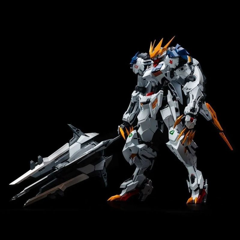【EM ESTOQUE】LUNAVOR MG 1/100 W - Model Kit Kshatriya avaliação e preço